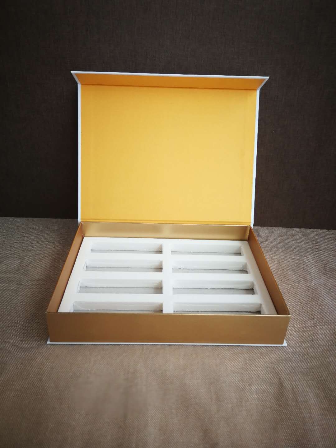 讓保健品包裝盒代替產(chǎn)品來說話，鄭州禮盒廠家做到了